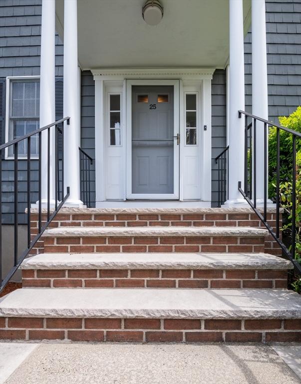 25 Ellen Road