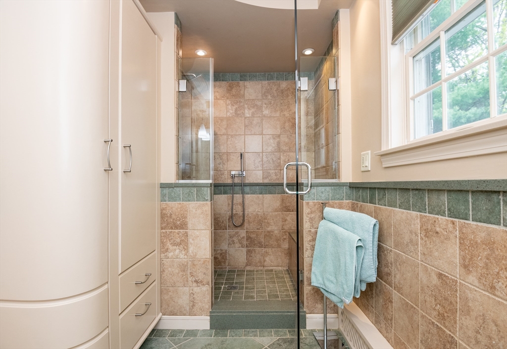 25 Ellen Road, Stoneham, MA Photo #32