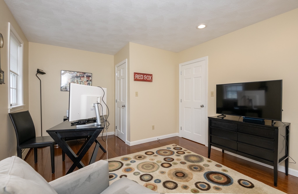 25 Ellen Road, Stoneham, MA Photo #26