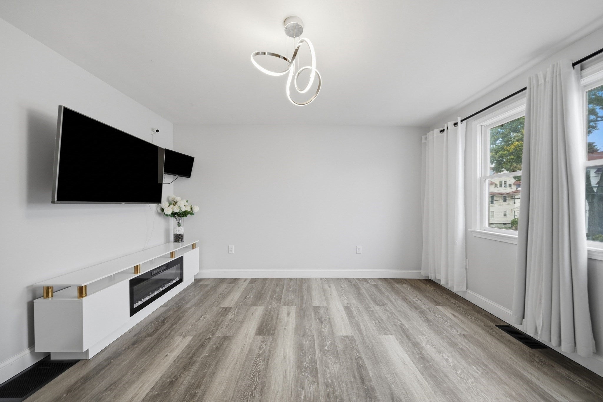 111 Cambridge St #B, Lawrence, MA, 111 Cambridge St #B, Lawrence, MA Photo #10