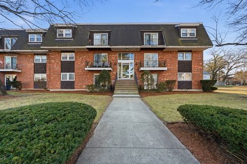 5 Pilgrim Circle C Methuen MA 01844