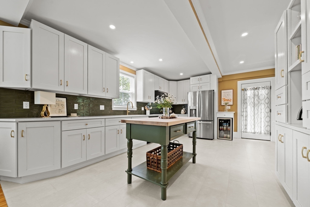 6 Linden St #2, Salem, MA Photo #13