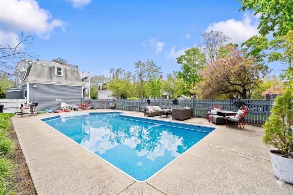 6 Linden St #2, Salem, MA Photo #38