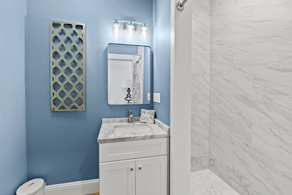 6 Linden St #2, Salem, MA Photo #25