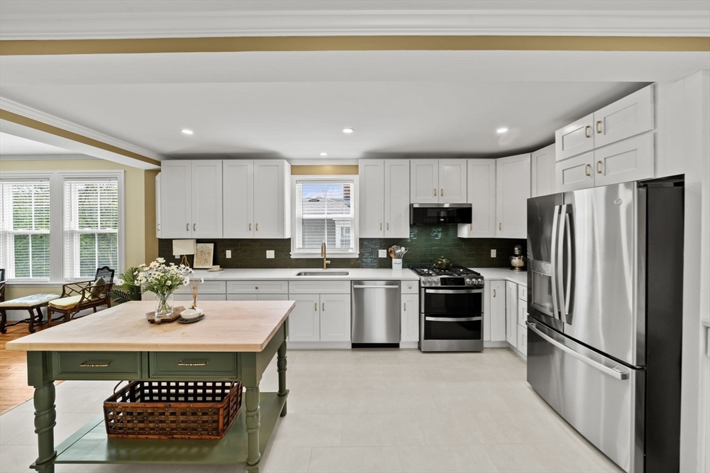 6 Linden St #2, Salem, MA Photo #16