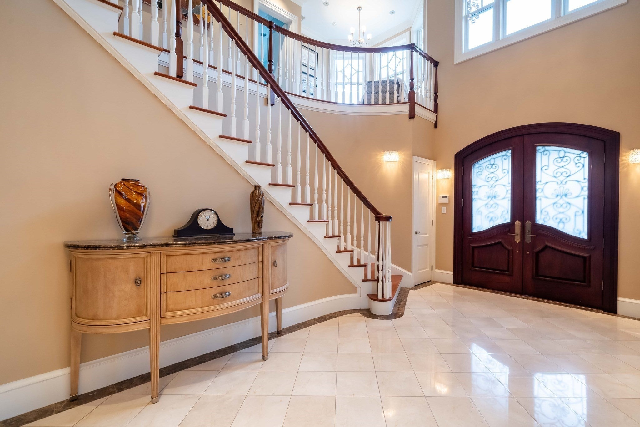 16 Meriam St