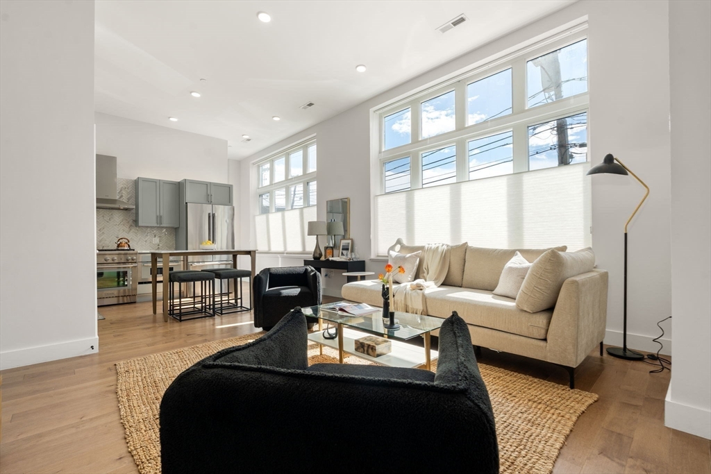 50 Hichborn St 101