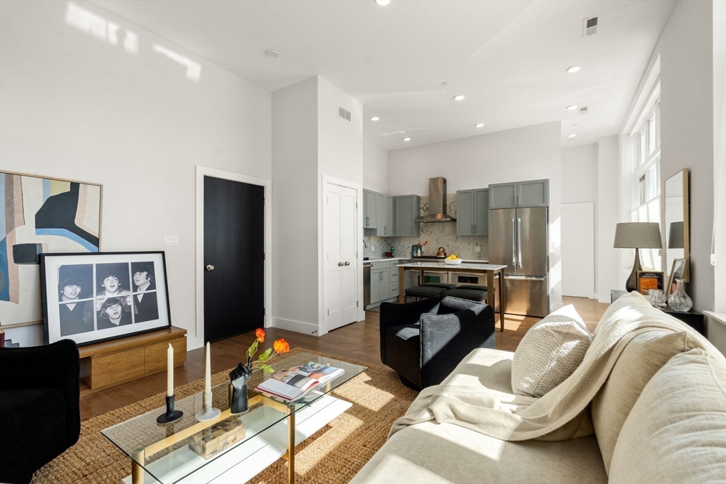 50 Hichborn St 101