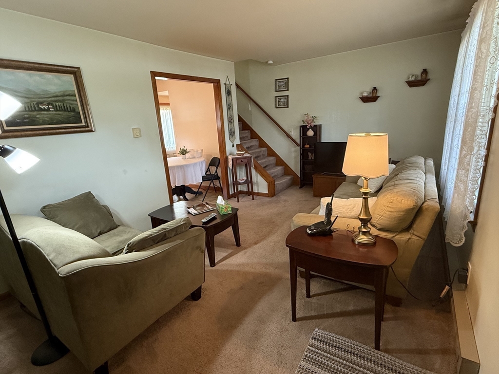 5 Fairview Park Rd 10