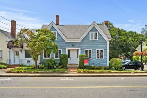 Photo of 54 Main St #201, Topsfield, MA 01983 (MLS # 73526637)