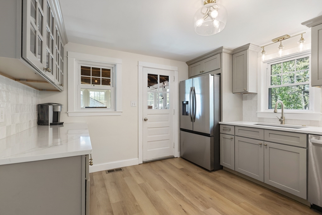 17 Melvern Rd, Abington, MA Photo #10