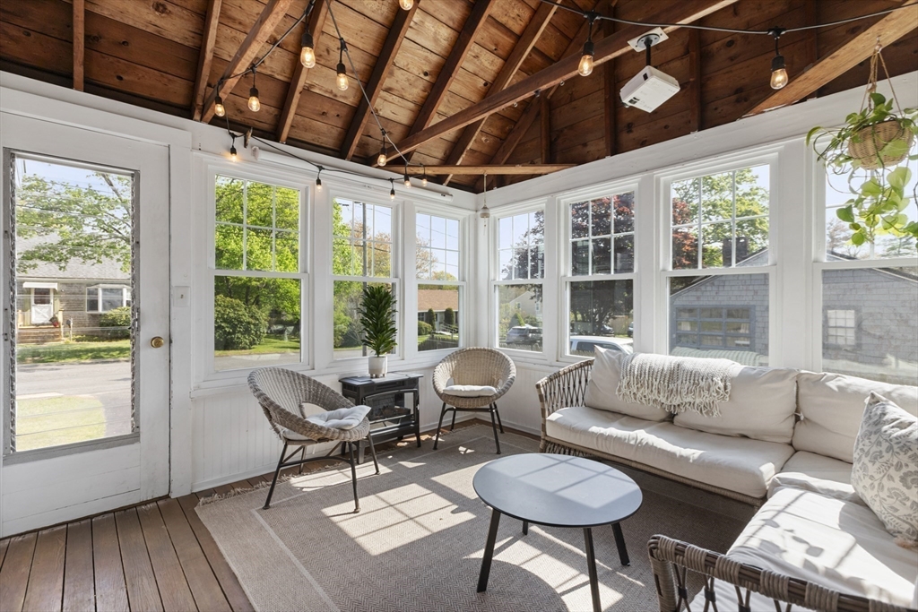 17 Melvern Rd, Abington, MA Photo #4