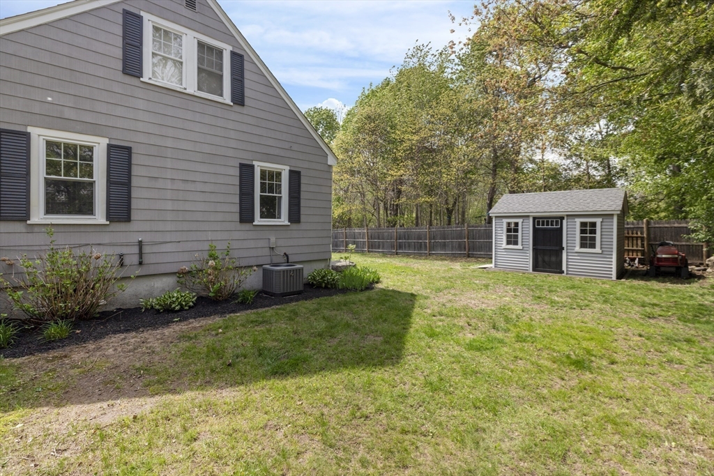 17 Melvern Rd, Abington, MA Photo #38