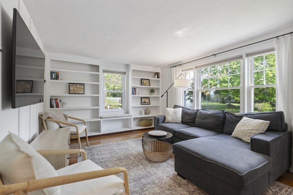 17 Melvern Rd, Abington, MA Photo #14