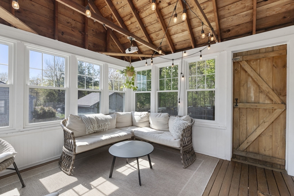 17 Melvern Rd, Abington, MA Photo #5