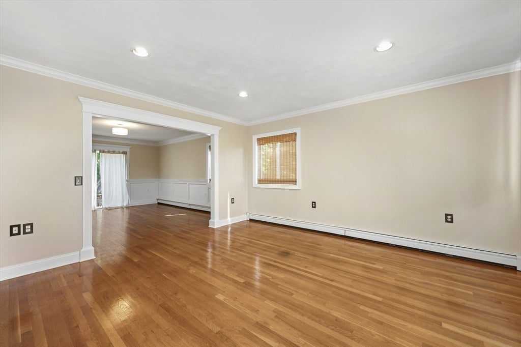 12 Parkway Dr, Saugus, MA, 12 Parkway Dr, Saugus, MA Photo #22