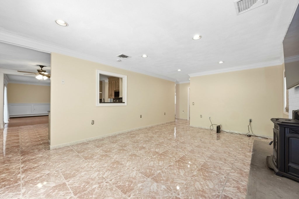 12 Parkway Dr, Saugus, MA, 12 Parkway Dr, Saugus, MA Photo #27