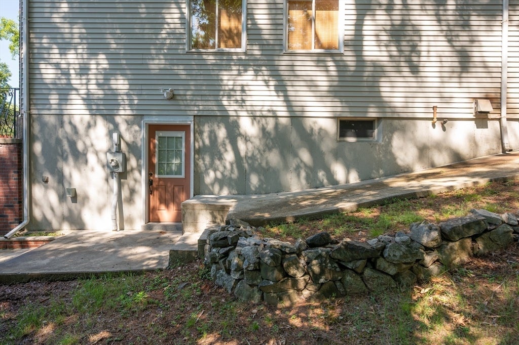 12 Parkway Dr, Saugus, MA, 12 Parkway Dr, Saugus, MA Photo #7