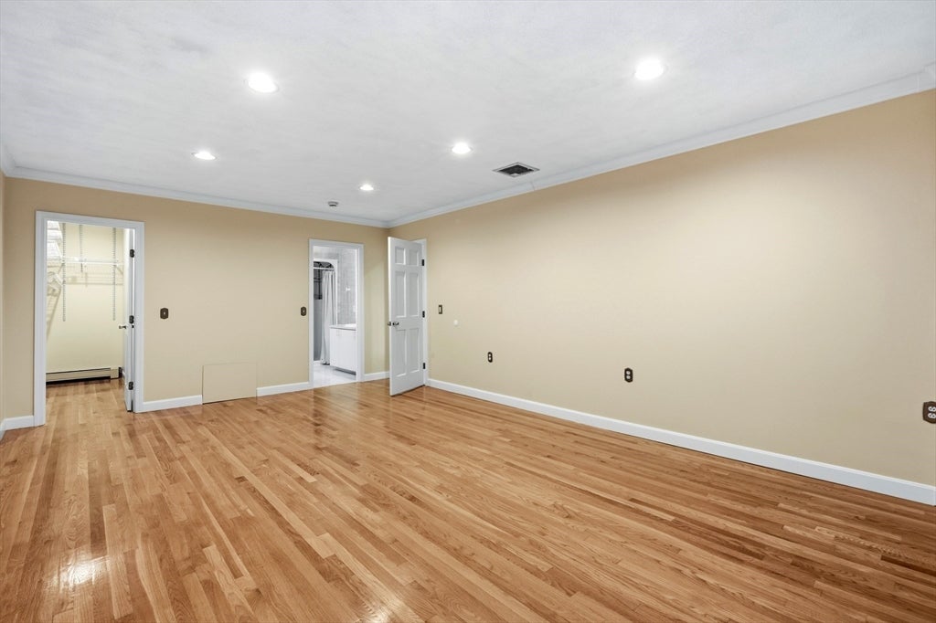 12 Parkway Dr, Saugus, MA, 12 Parkway Dr, Saugus, MA Photo #32