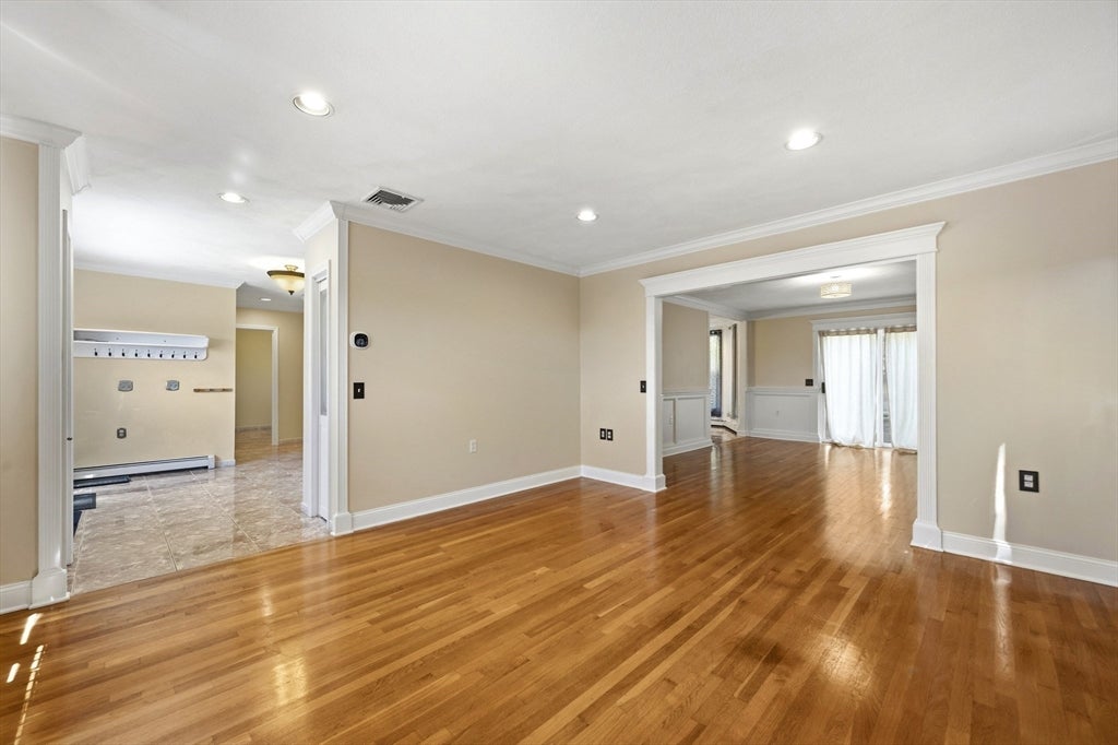 12 Parkway Dr, Saugus, MA, 12 Parkway Dr, Saugus, MA Photo #21