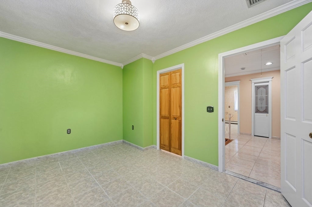 12 Parkway Dr, Saugus, MA, 12 Parkway Dr, Saugus, MA Photo #37