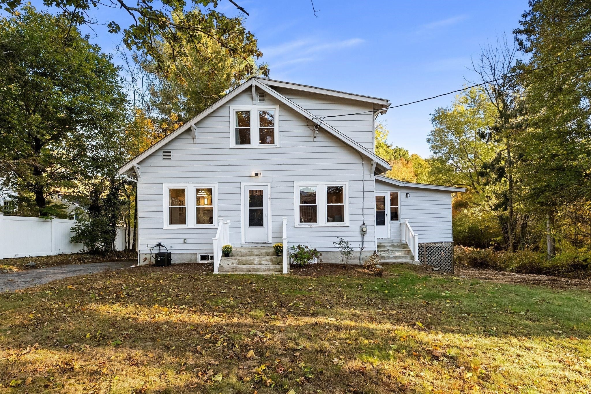 37 Old Randolph St, Canton, MA Photo #3
