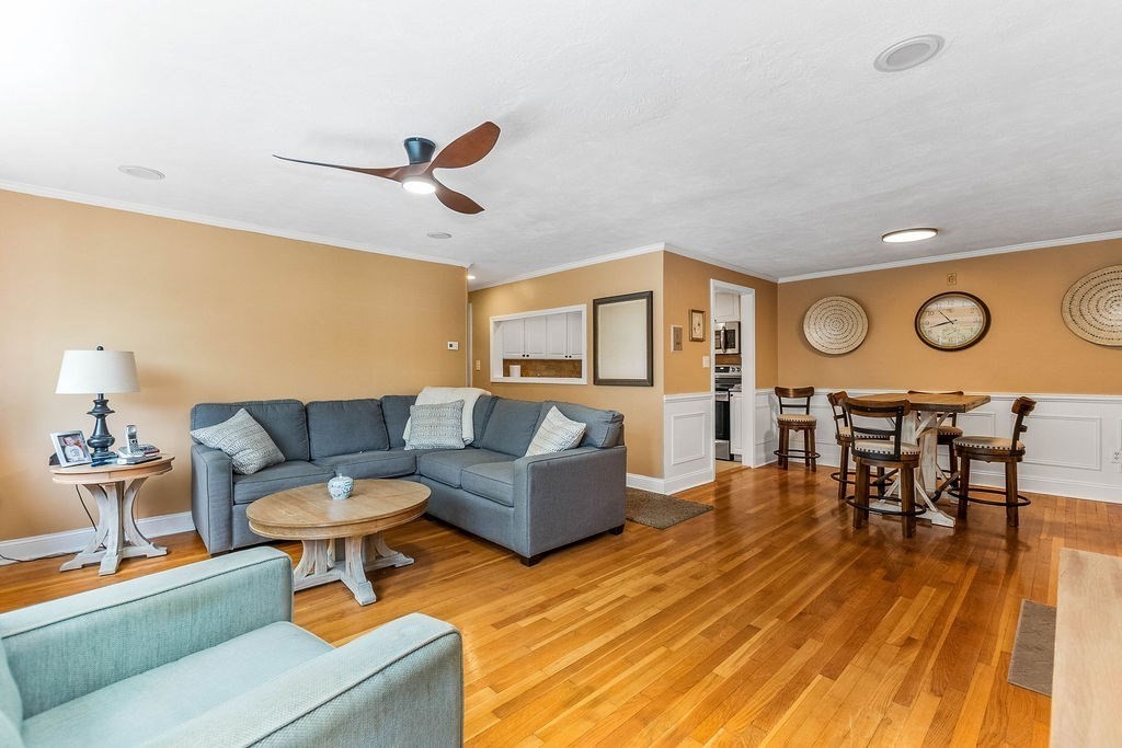 11 Cass St 4