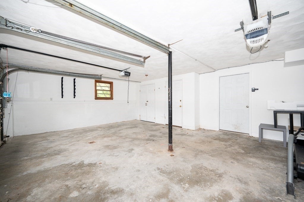 36 Roman Dr, Shrewsbury, MA Photo #31