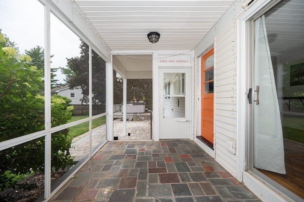 36 Roman Dr, Shrewsbury, MA Photo #23