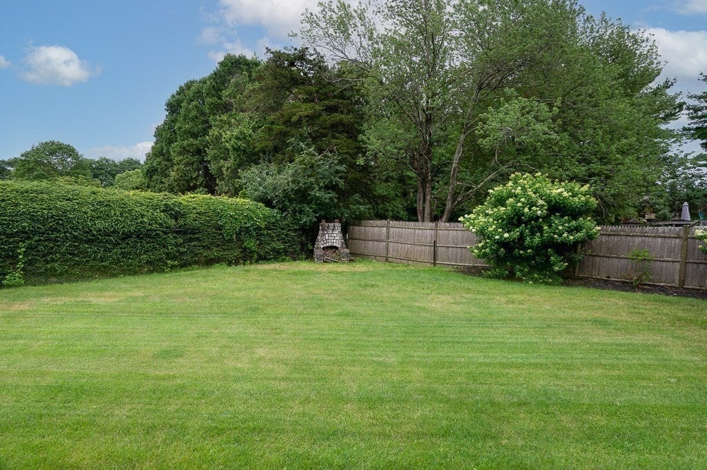 36 Roman Dr, Shrewsbury, MA Photo #25