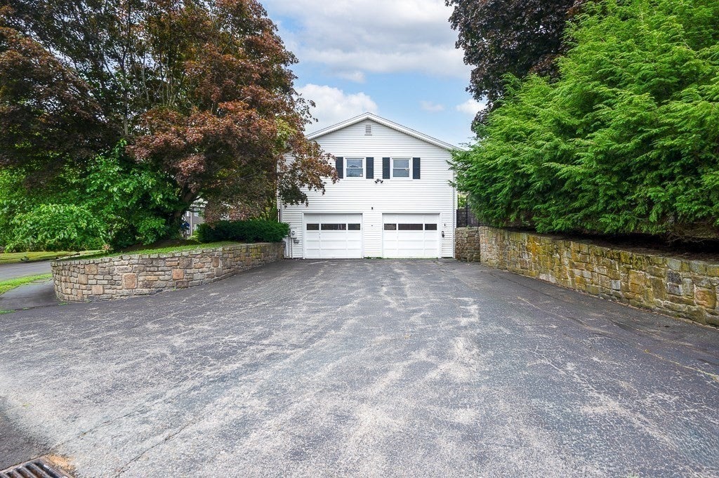 36 Roman Dr, Shrewsbury, MA Photo #28