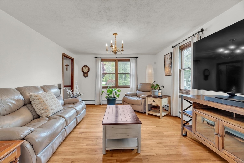 21 Edgewood Road, Seekonk, MA Photo #13