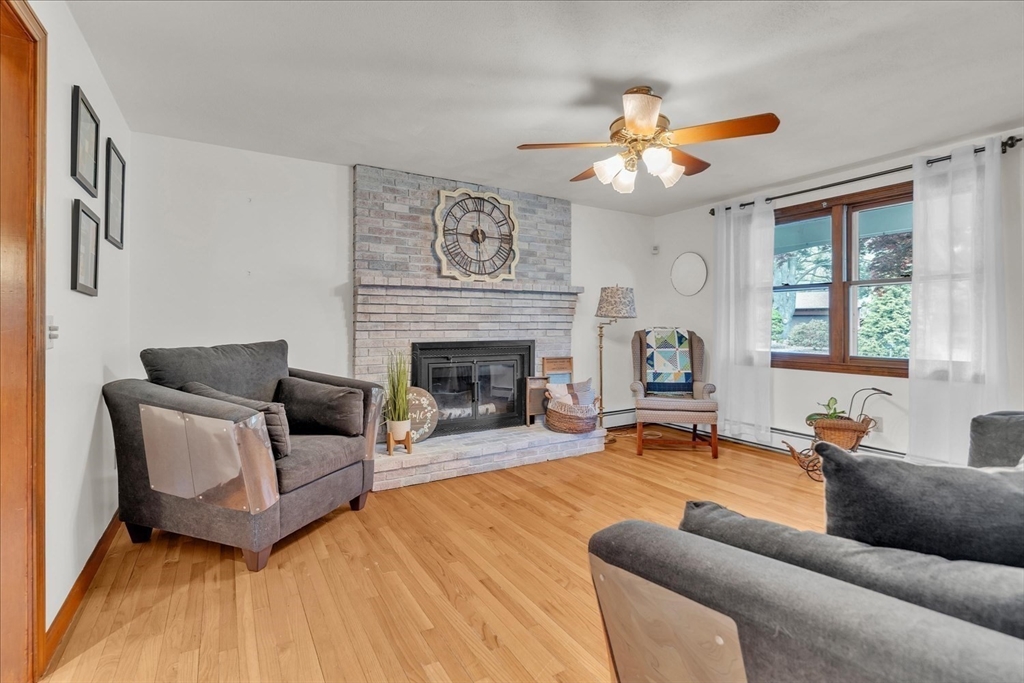 21 Edgewood Road, Seekonk, MA Photo #9