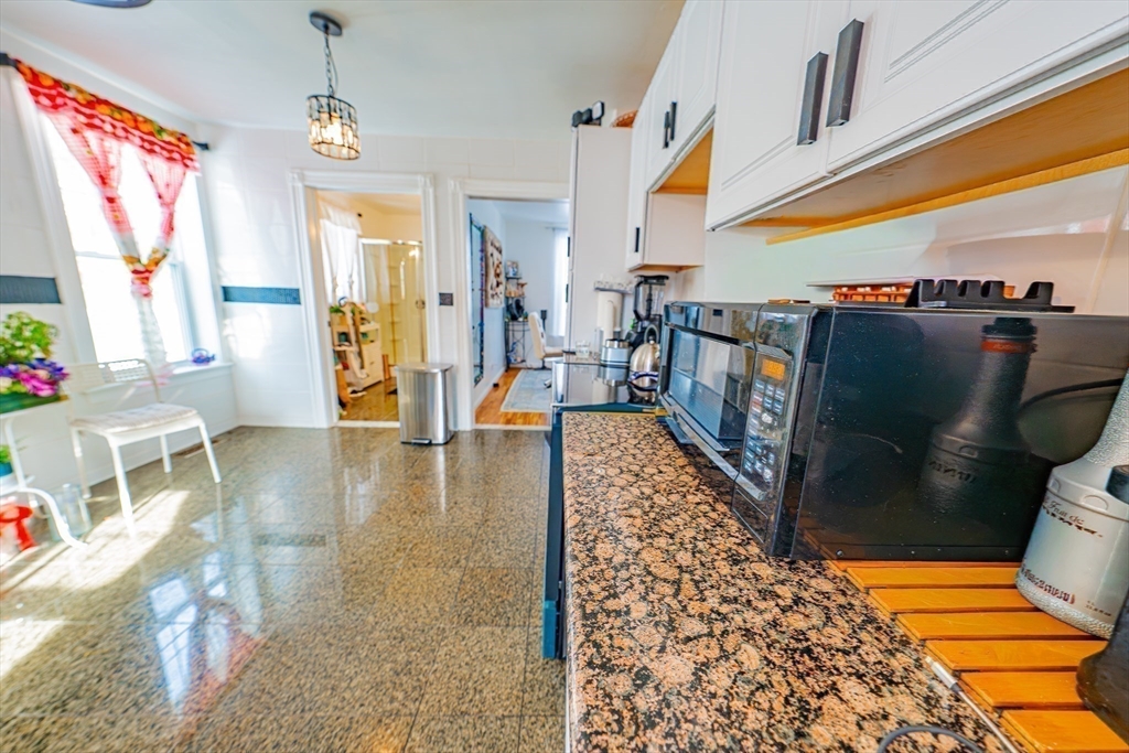 1 Rhodes St, Saugus, MA Photo #10