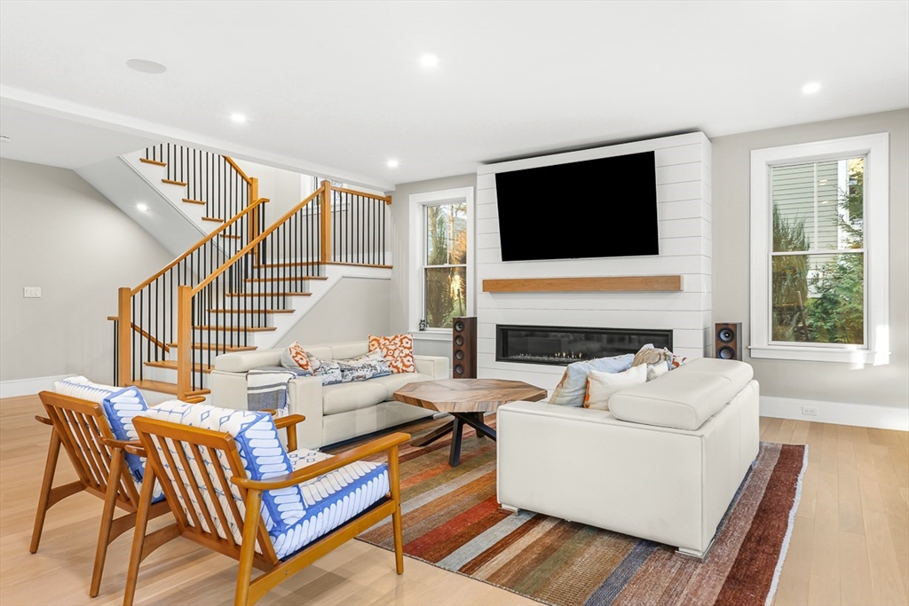 5 Skyview Rd, Lexington, MA Photo #11