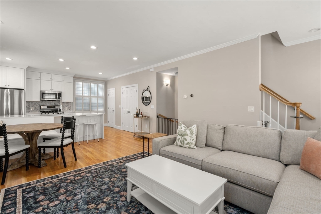 82 School St 3