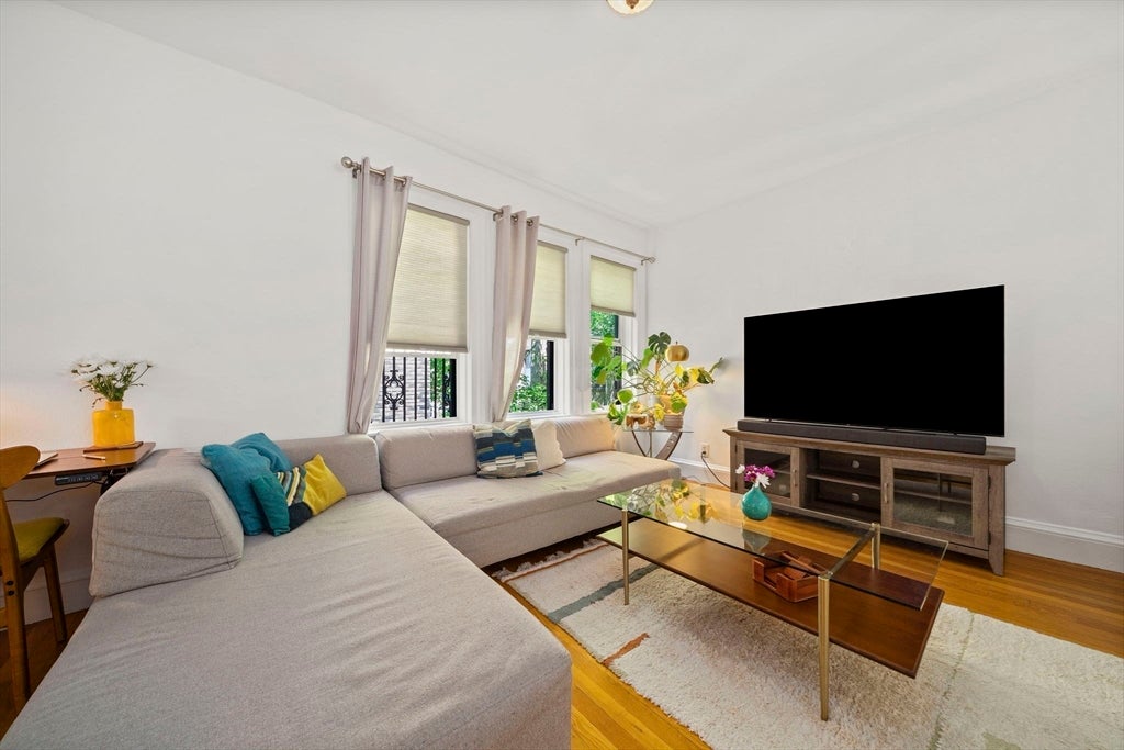 1666 Commonwealth Ave 53