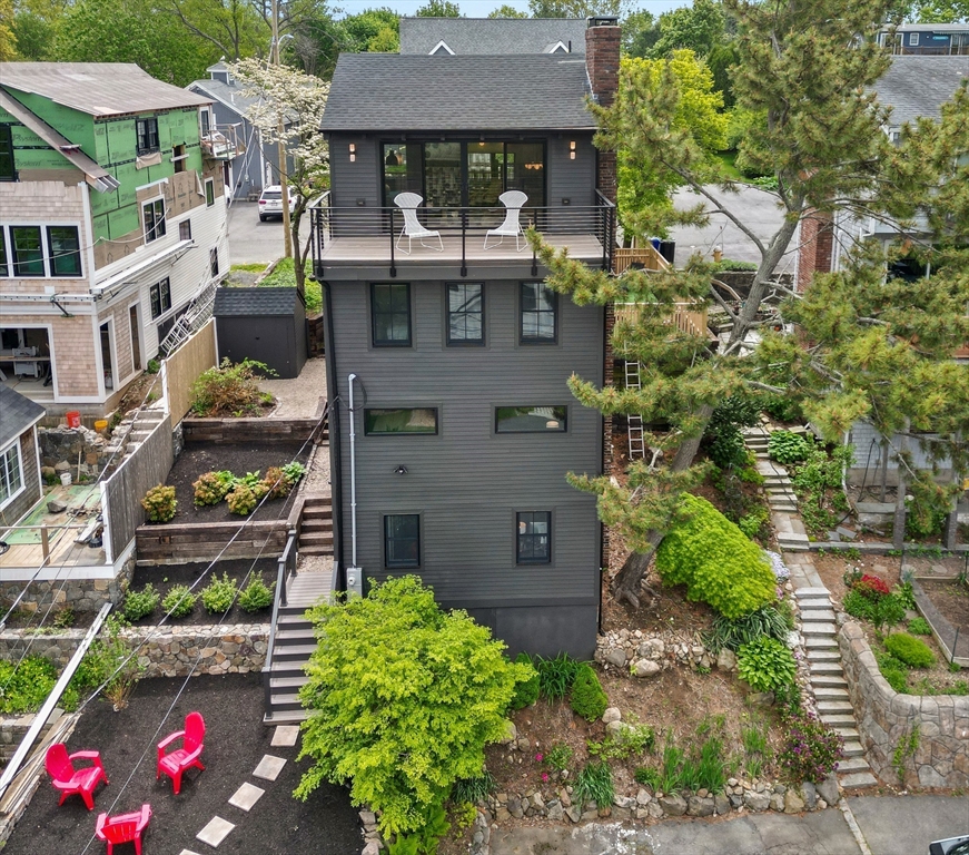 9 Upland Road