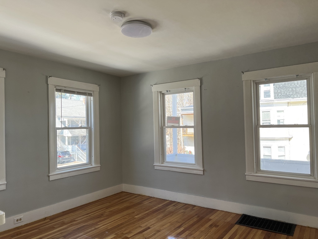 28 Maple St