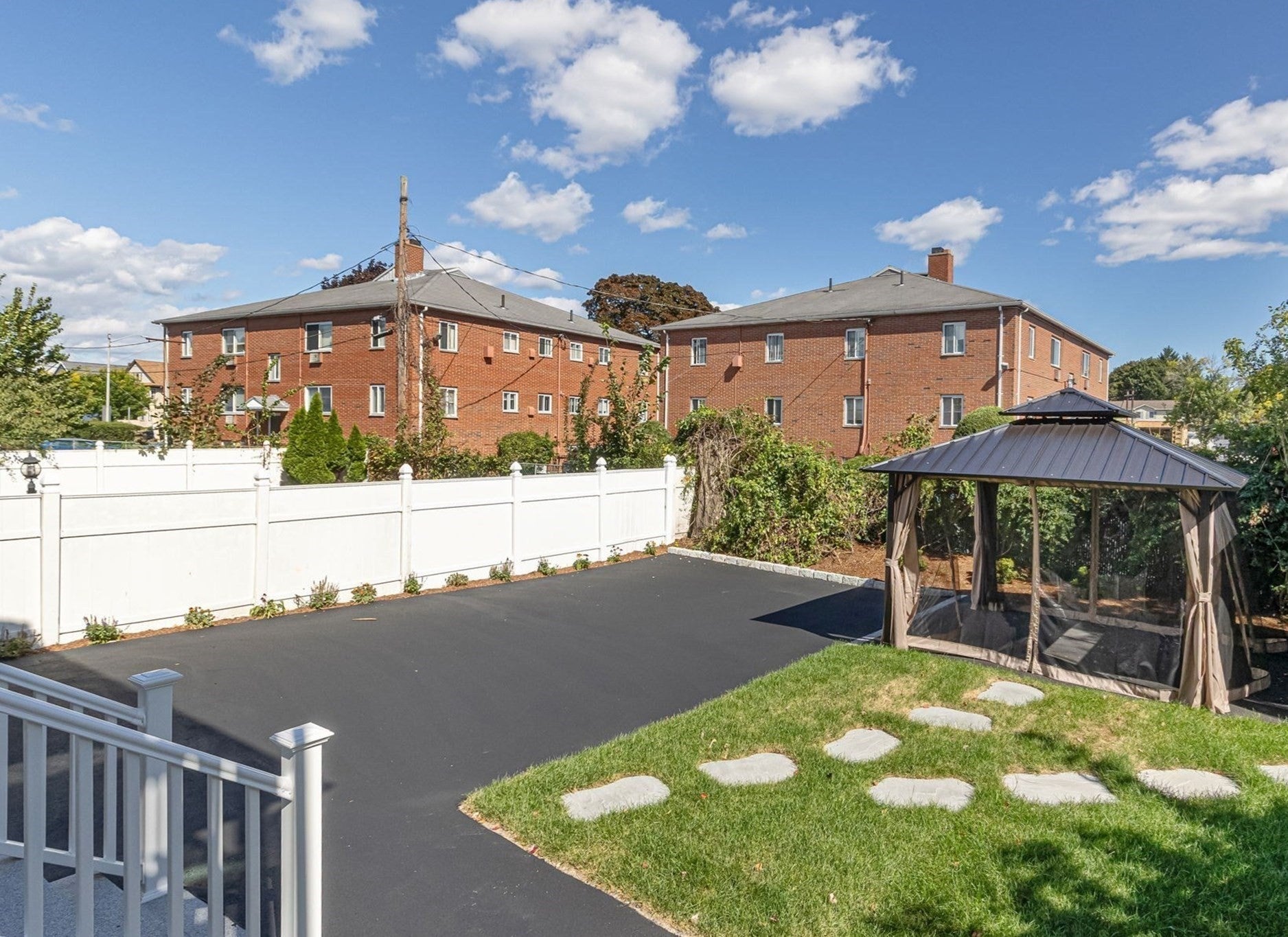 83 Kenmere RD #2, Medford, MA Photo #24