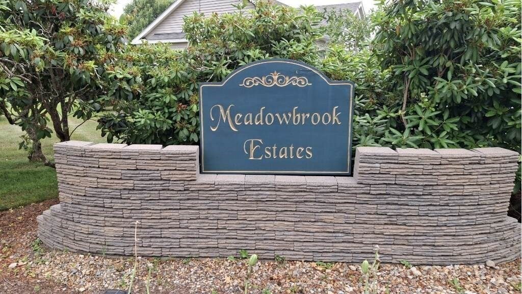 9 Hemlock Dr 0