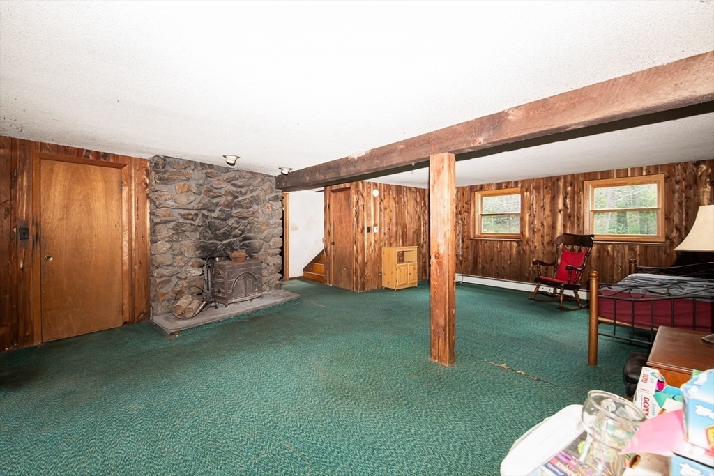 North Andover, Massachusetts 01845, United States, 3 Bedrooms Bedrooms, ,3 BathroomsBathrooms,Residential,Pending,117839