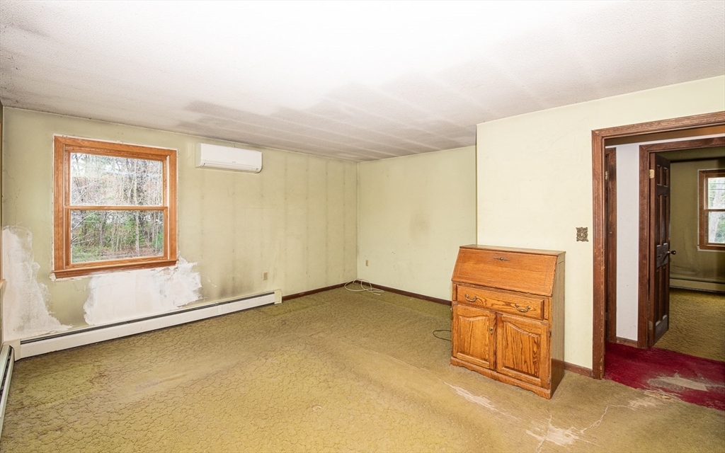 North Andover, Massachusetts 01845, United States, 3 Bedrooms Bedrooms, ,3 BathroomsBathrooms,Residential,Pending,117839