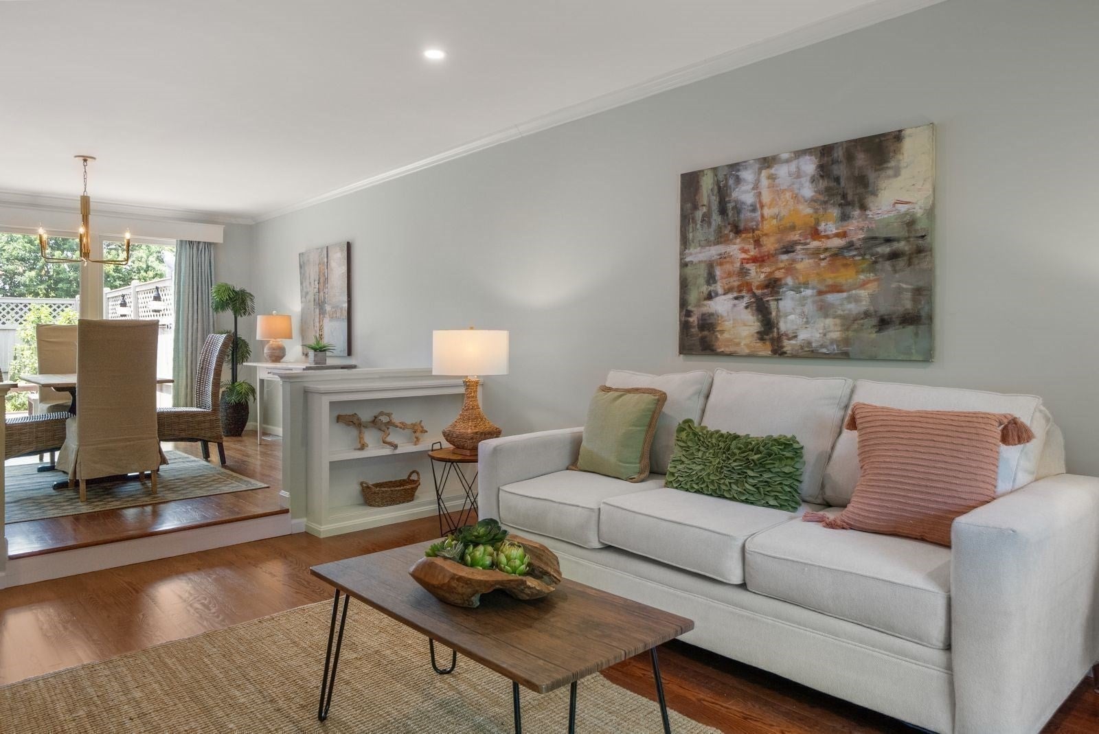 22 Floret Circle 22
