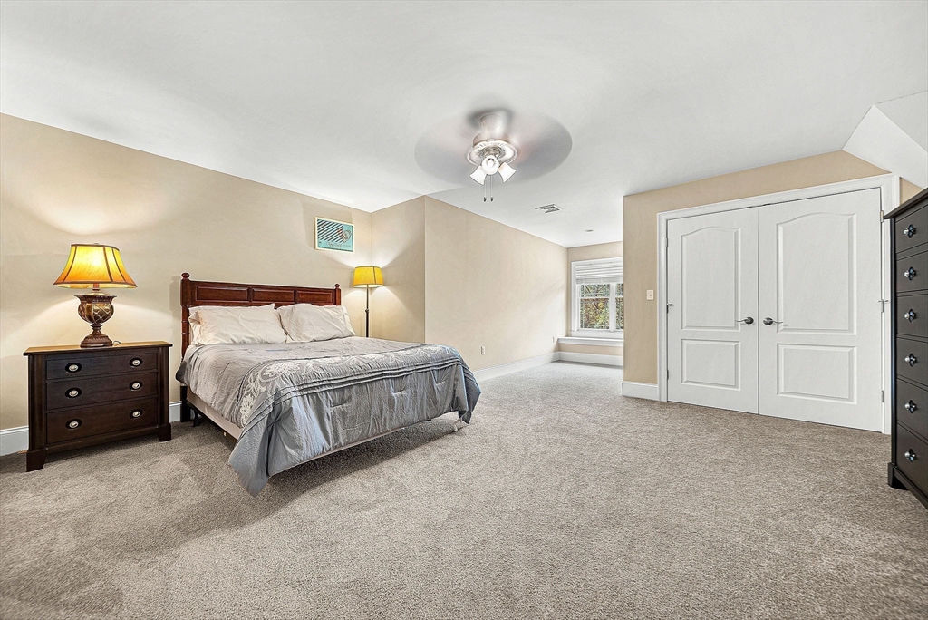 Norfolk, Massachusetts 02056, United States, 4 Bedrooms Bedrooms, ,6 BathroomsBathrooms,Residential,Active,167490