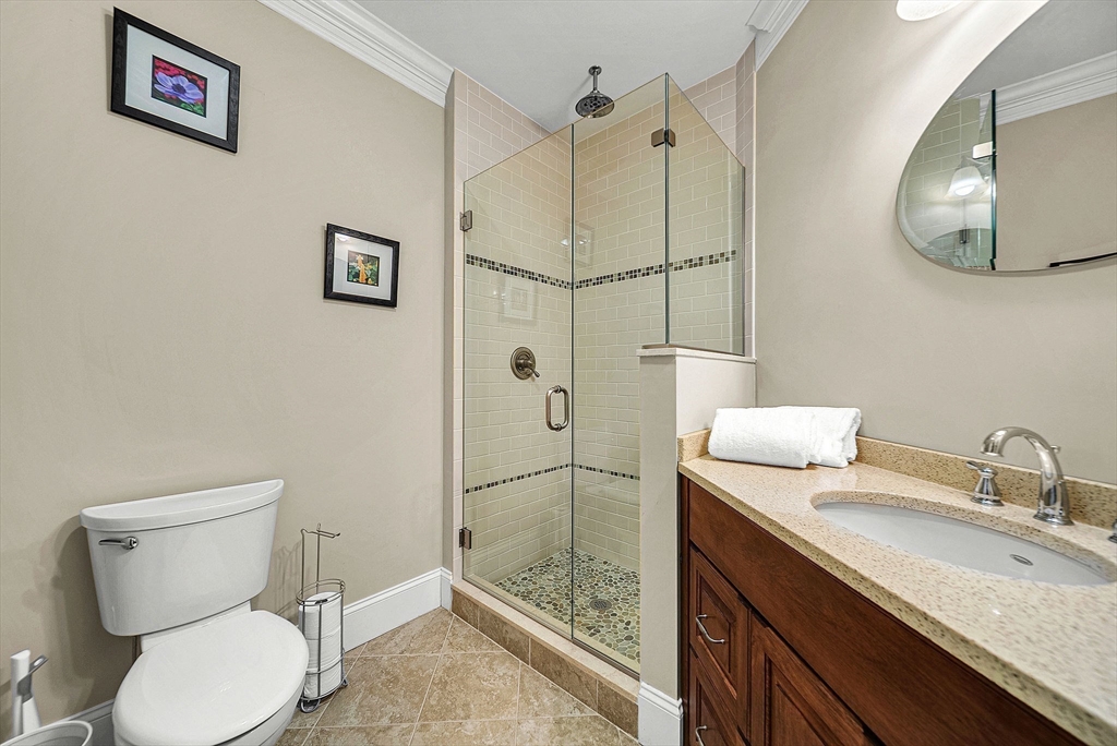 Norfolk, Massachusetts 02056, United States, 4 Bedrooms Bedrooms, ,6 BathroomsBathrooms,Residential,Active,167490