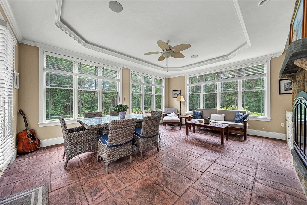 Norfolk, Massachusetts 02056, United States, 4 Bedrooms Bedrooms, ,6 BathroomsBathrooms,Residential,Active,167490