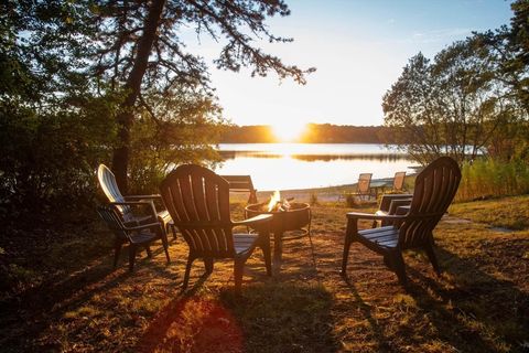 21 Green Acres Ln Sandwich MA 02644