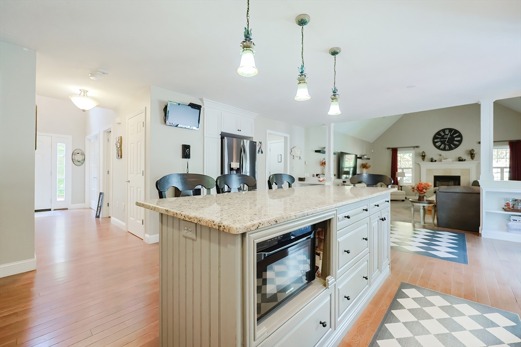 42 Shining Rock Dr