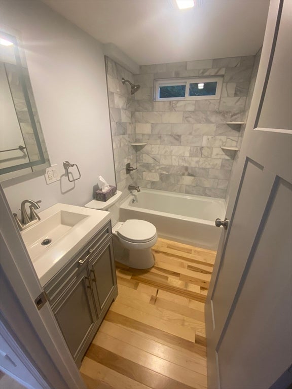 685 Moraine St, Marshfield, MA Photo #7